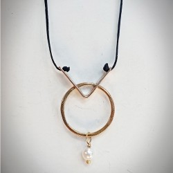 Κολιέ Elegant κύκλος σε V, με πέρλα (Ε382)